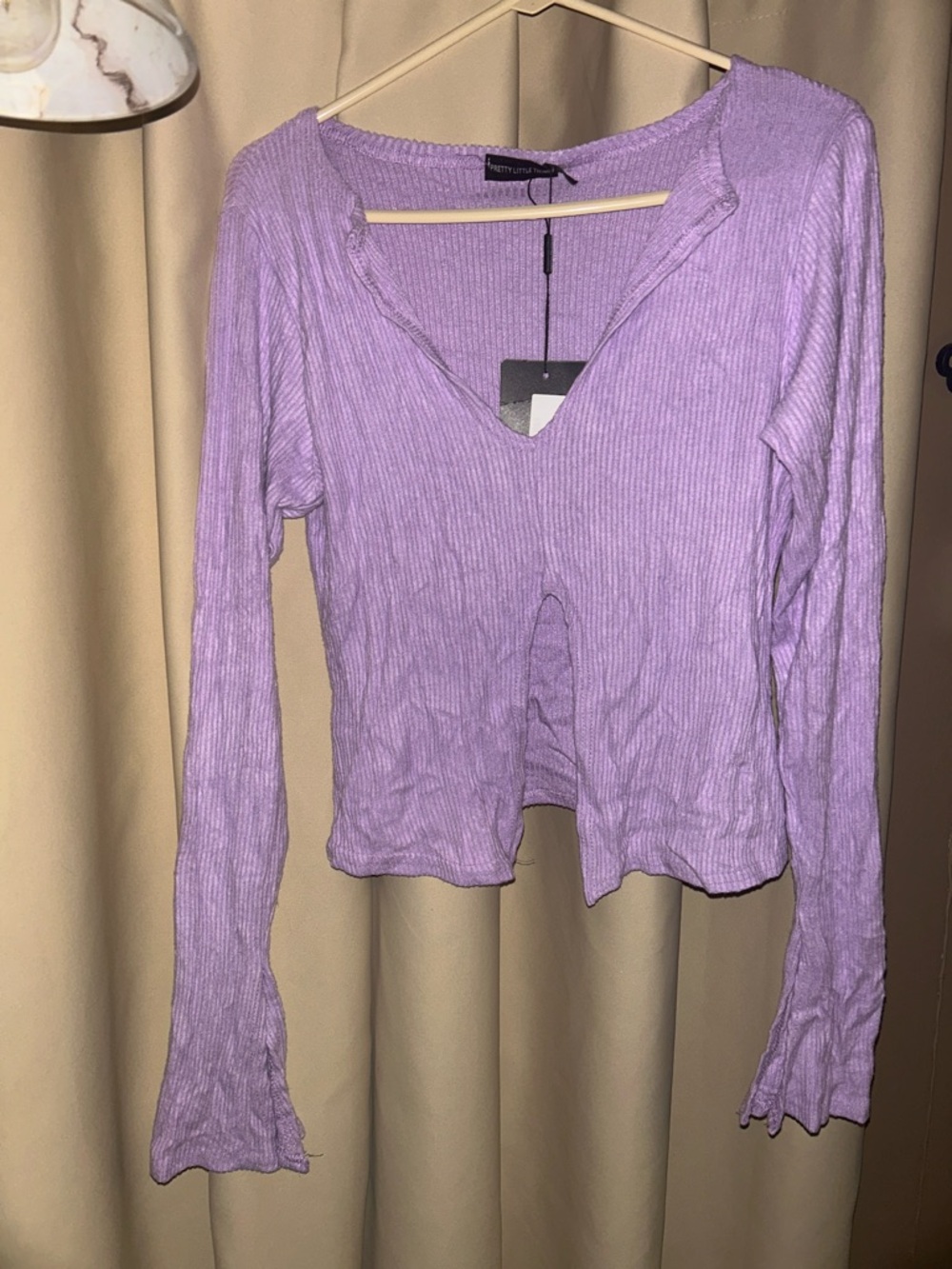PrettyLittleThing Lavender Ribbed V-Neck Long Sleeve Top